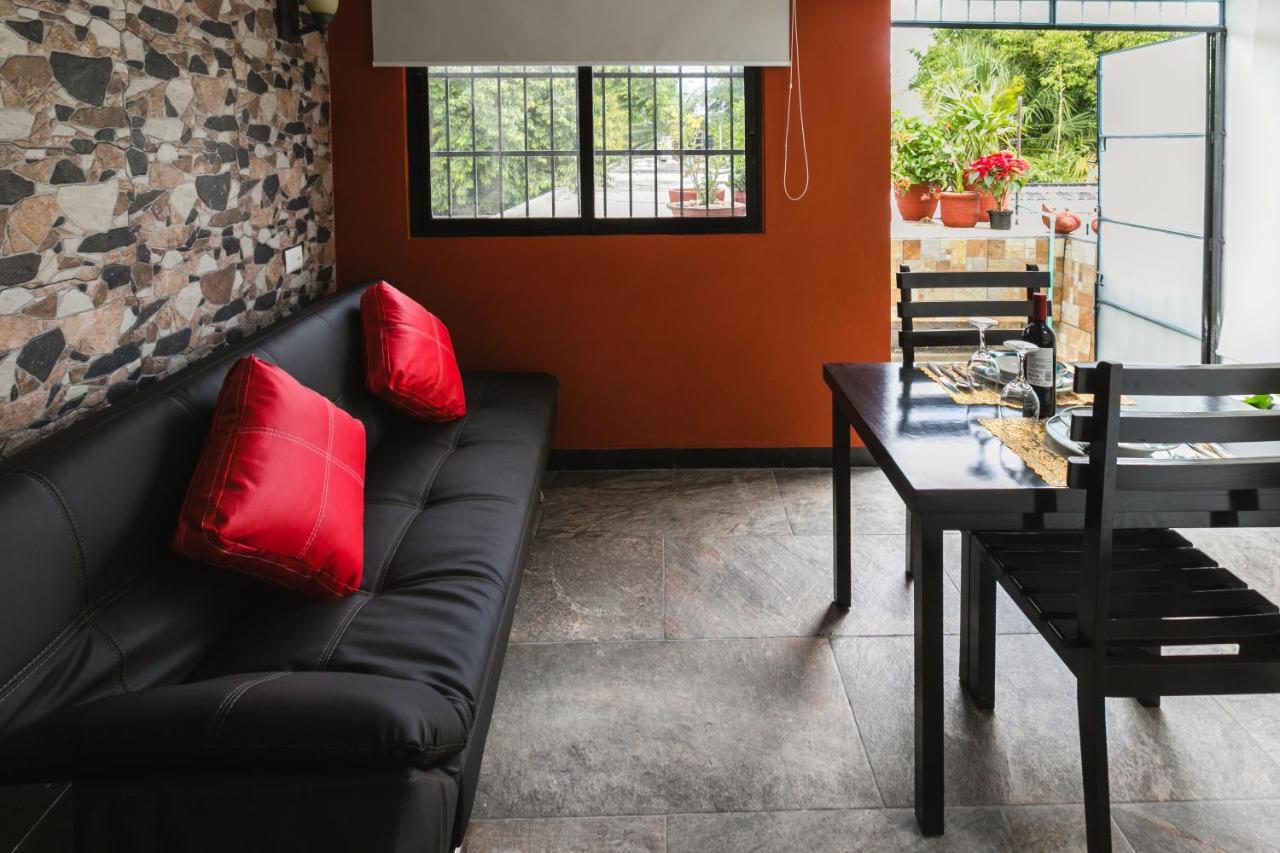 Suite Studio Serviced Apartments Mérida Kültér fotó
